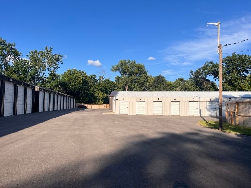 Self Storage Near Me in Evansville, IN – One Box Storage Self-storage units with drive-up access at One Box Storage near Weinbach Avenue, Evansville, IN